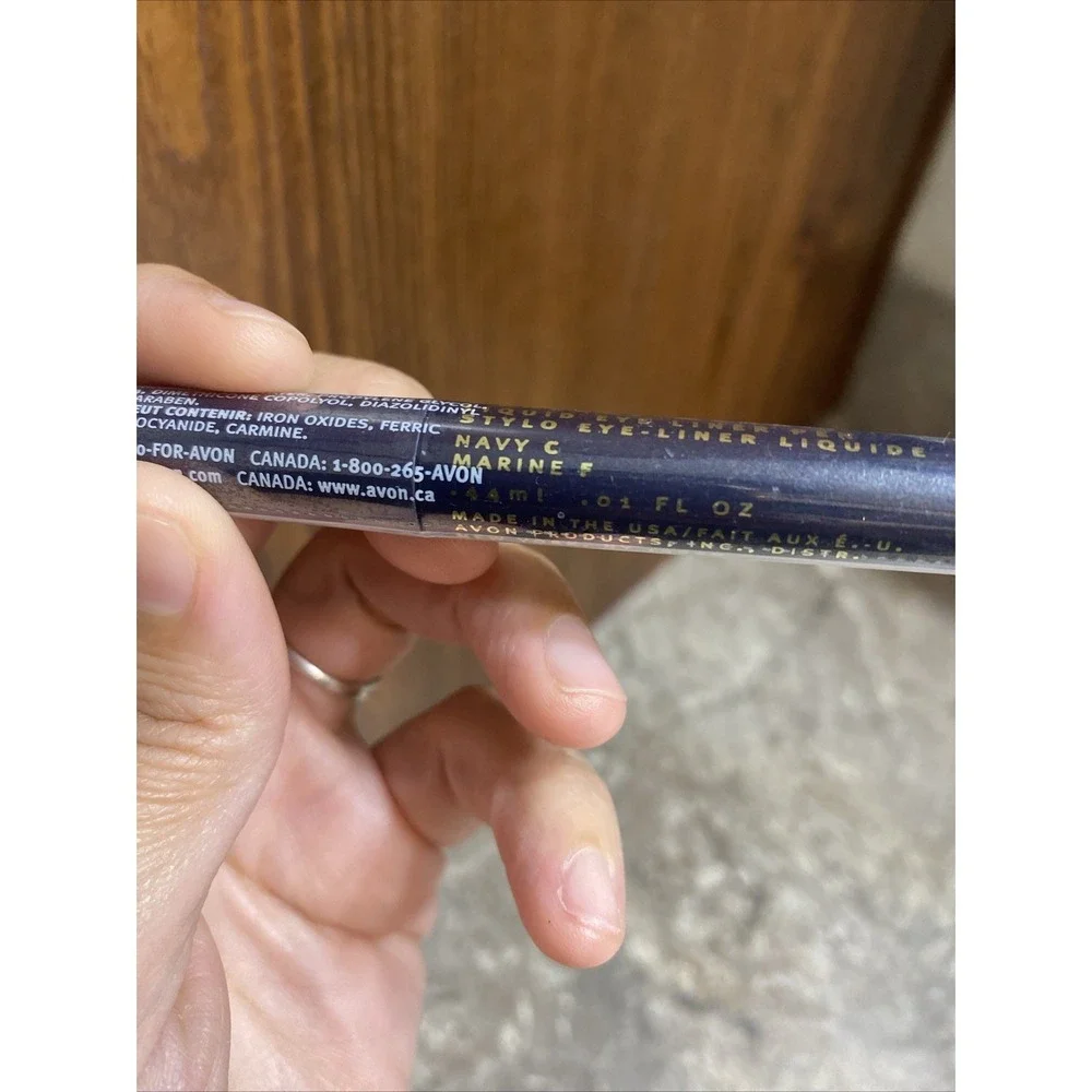 new AVON Perfect‎ wear eyeliner pen - navy marine